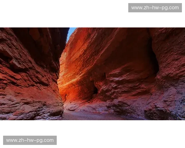 莫西赛德郡的冰与火：当蓝色忧郁撞上红色巨轮，这一场德比无关生死，却高于生死